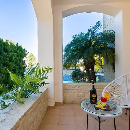 Artdeco Luxury Suites Korakiai Exterior photo