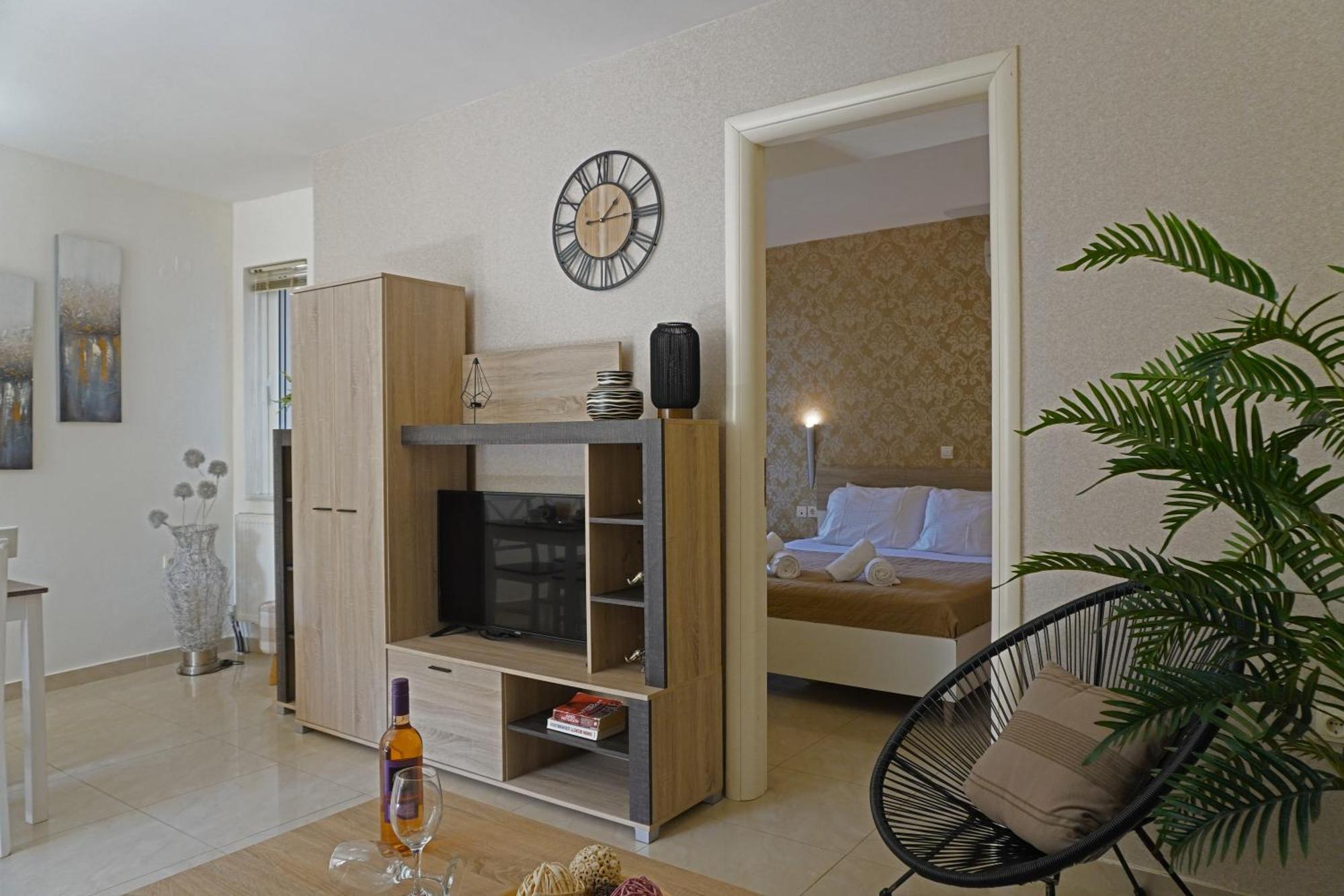 Artdeco Luxury *